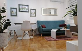 Carmen Deluxe